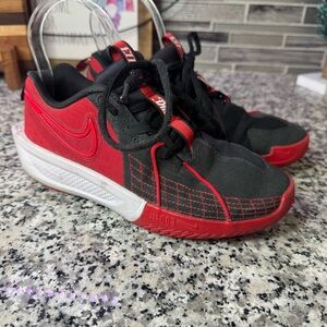 Nike Kids' Grade School G.T. Cut 3 Basketball Shoes Size 3.5